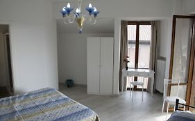 Nancy House
